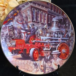 Franlin Mint "Christie Drawn Amoskeag Pumper" Porcelain Collector Plate